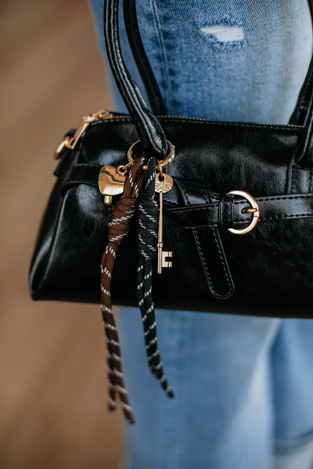 Daesha Crossbody Bag