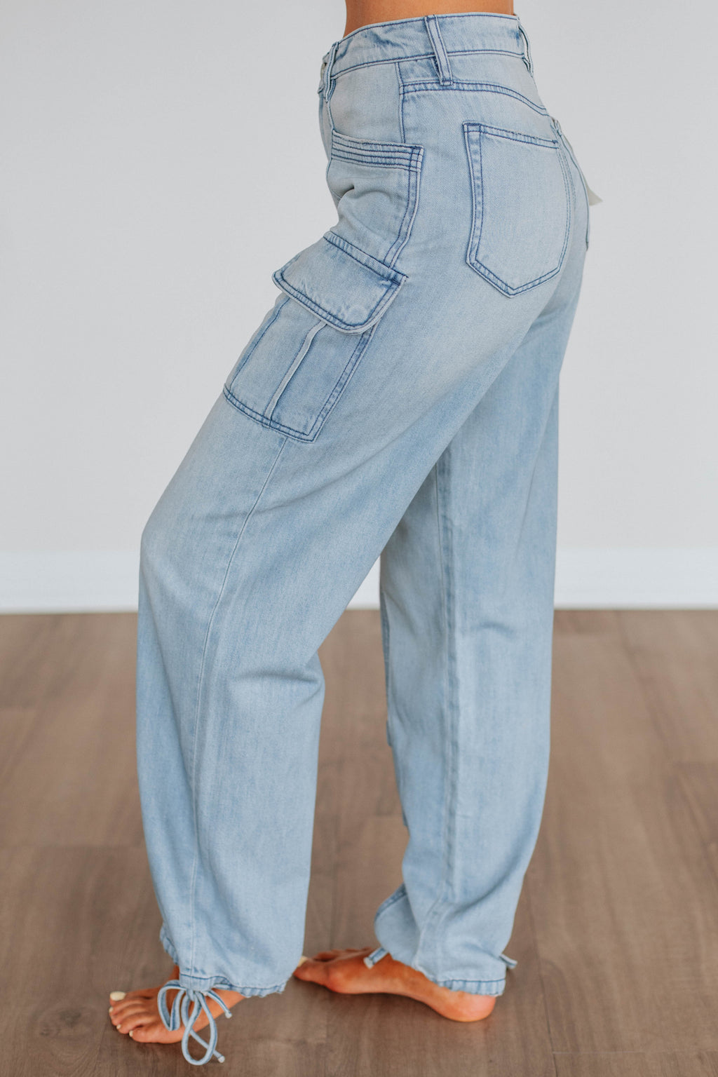 Alyx Hidden Cargo Jeans - Light Wash