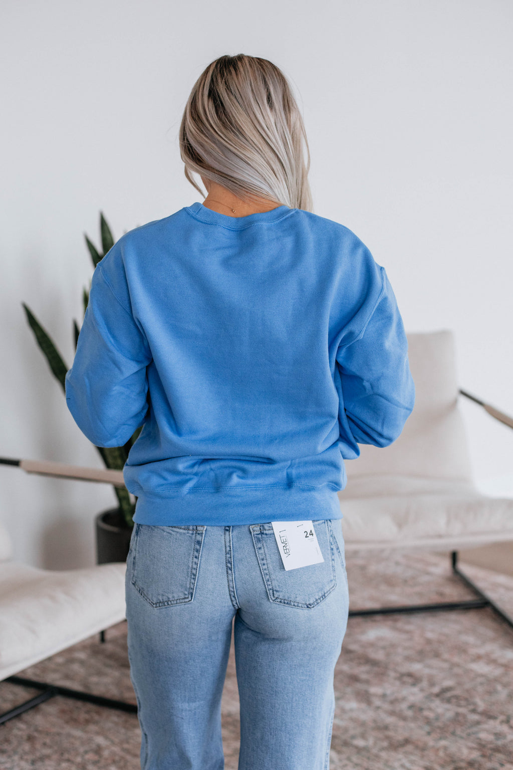 Apres Ski Martini Crewneck