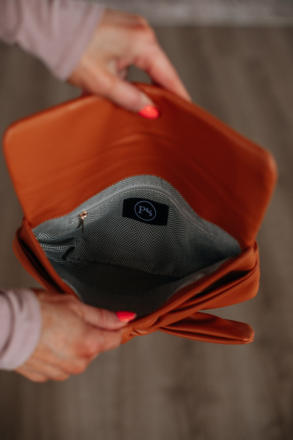 Lyric Clutch Crossbody Bag - Cognac