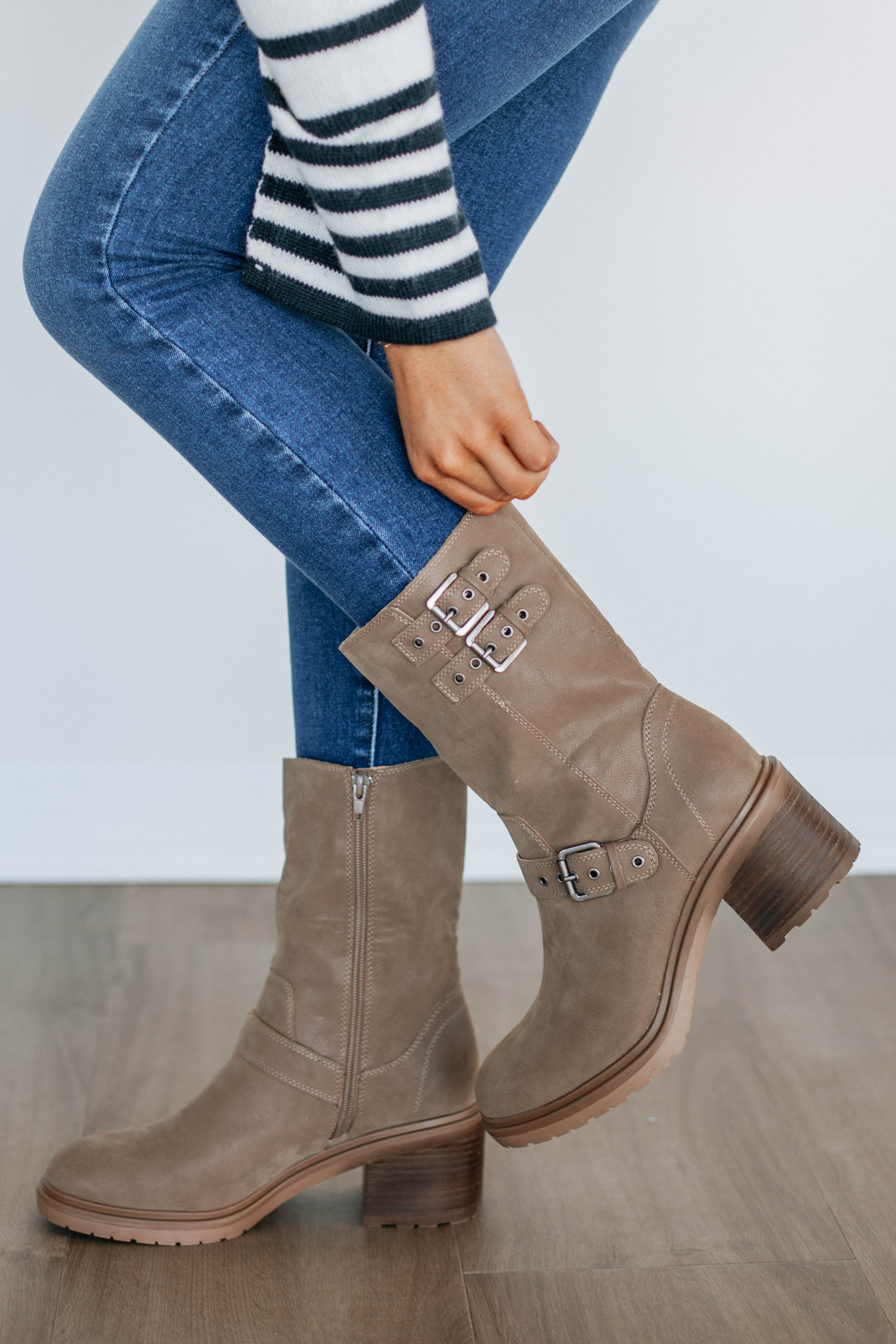 Cool On Command Boots - Dark Taupe
