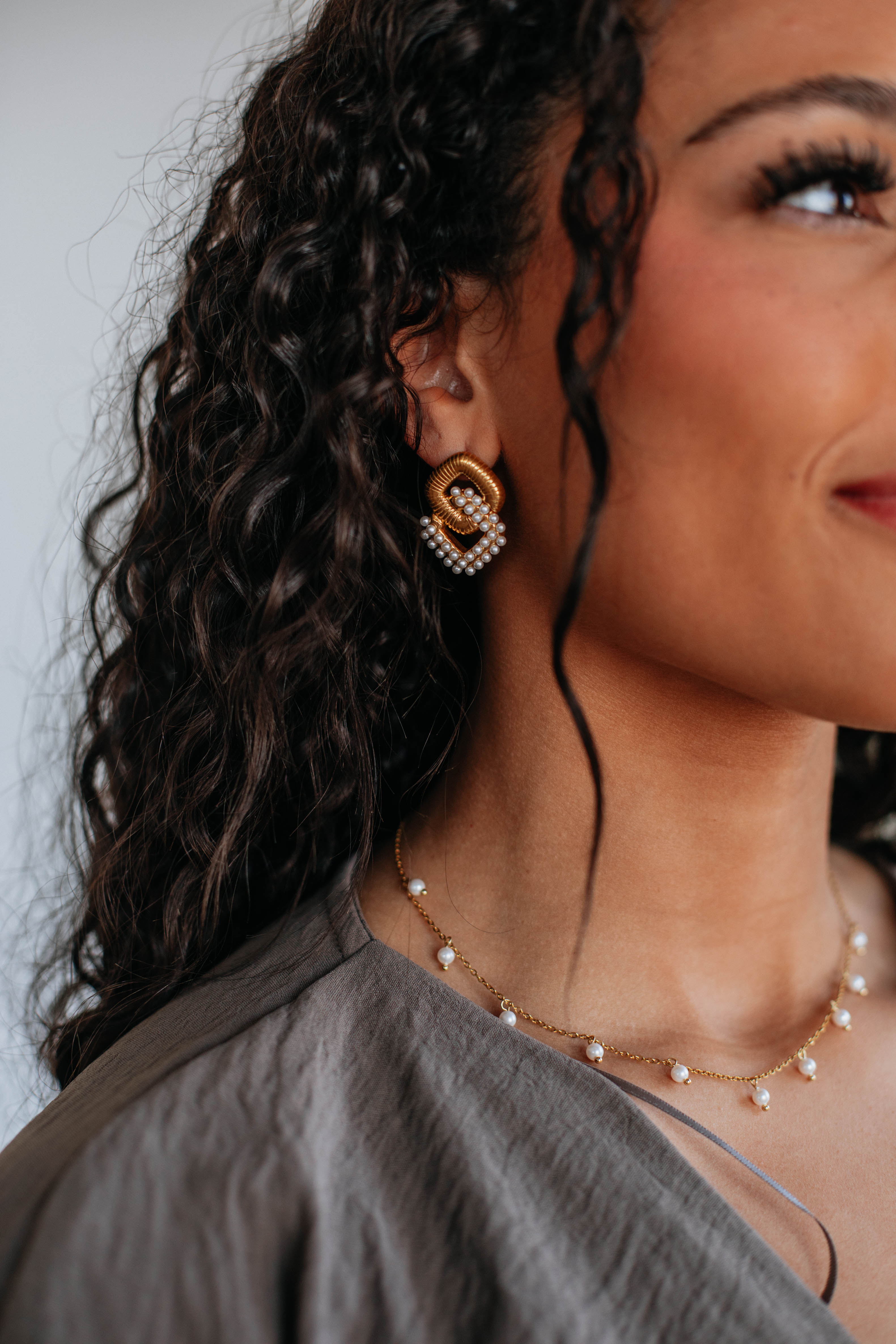 Corissa Pearl Earrings