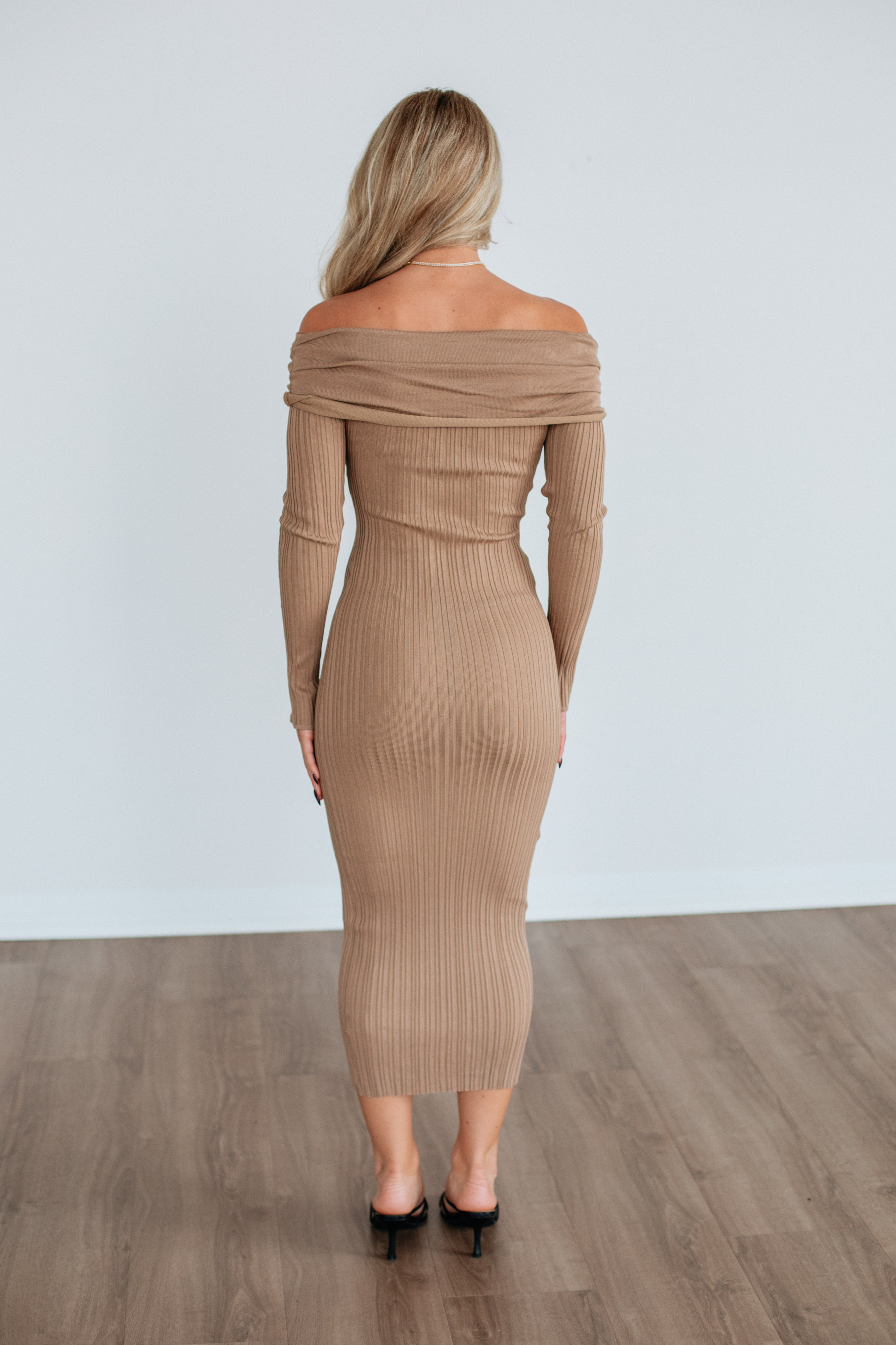 Eyes On Me Maxi Dress - Warm Taupe