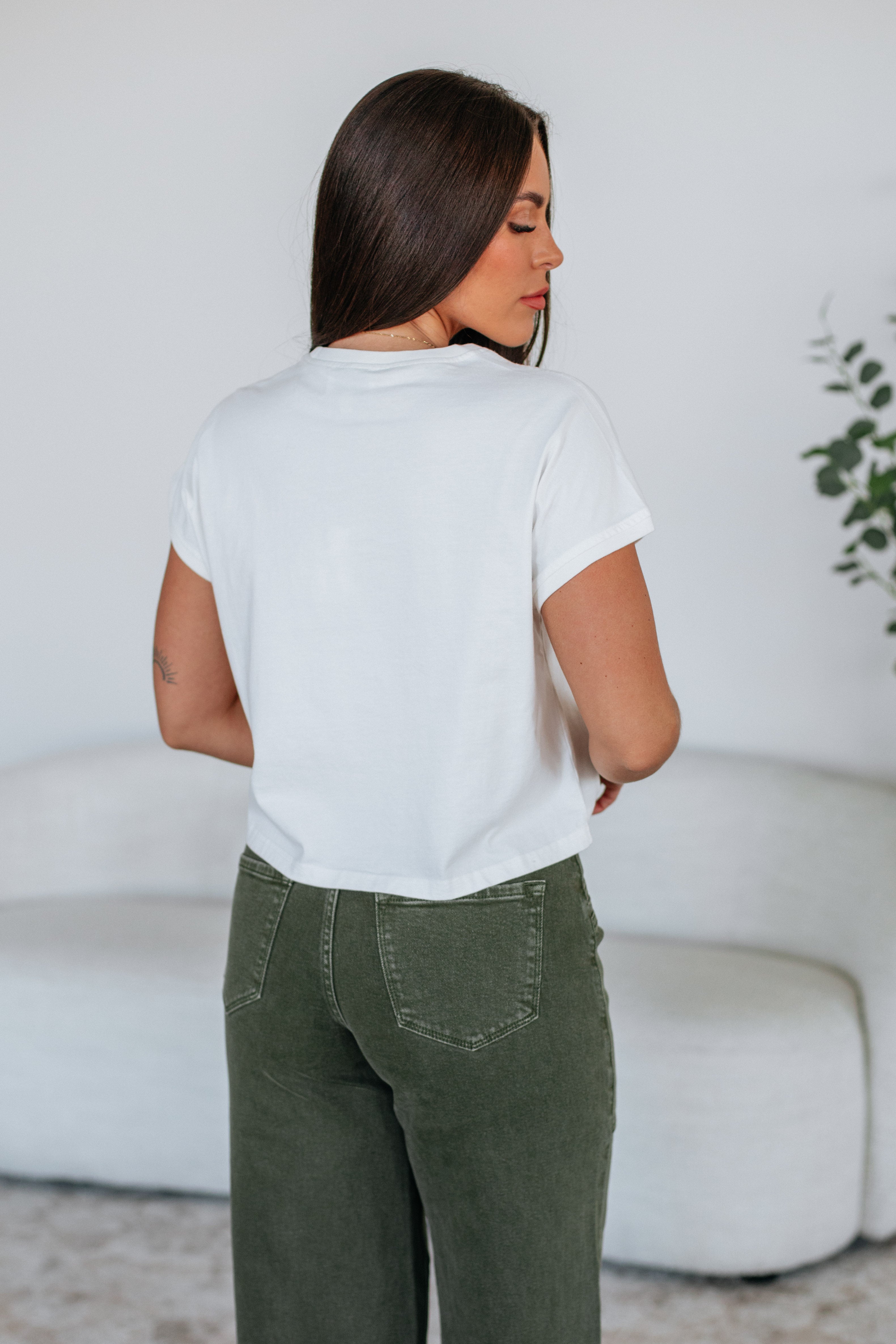Monika Basic Tee