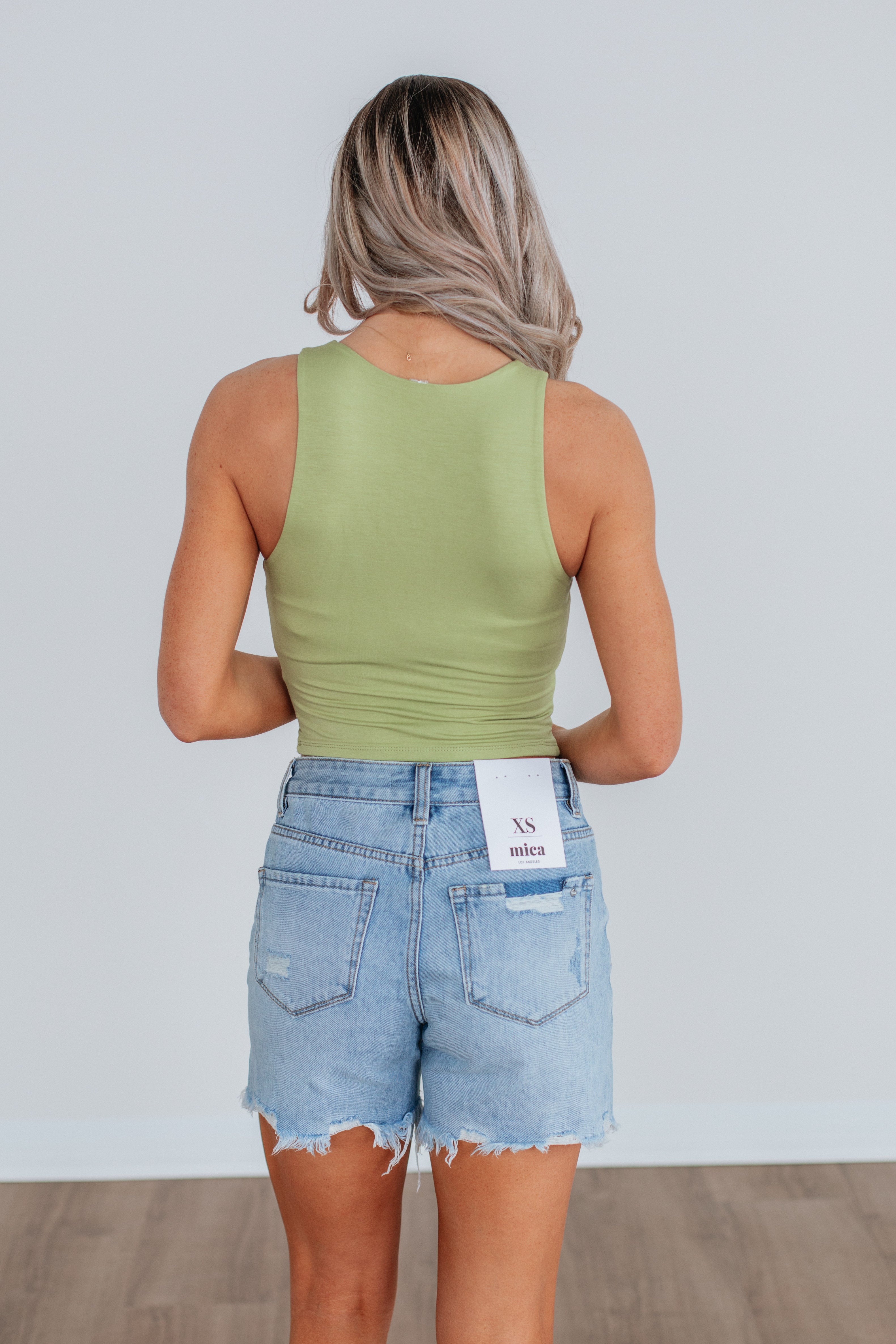 Angelina Basic Tank - Avocado