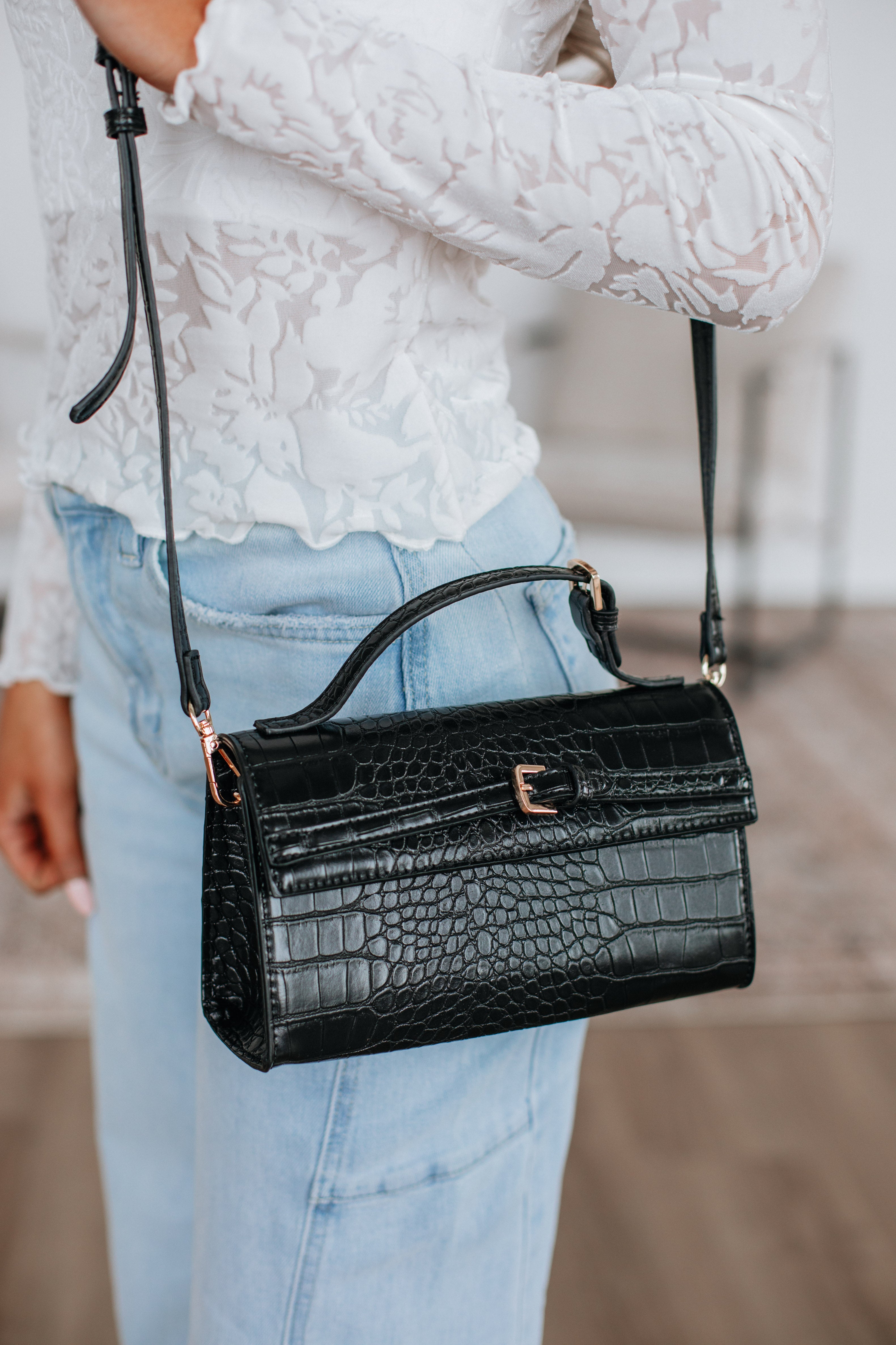 Arrany Crossbody Bag - Black