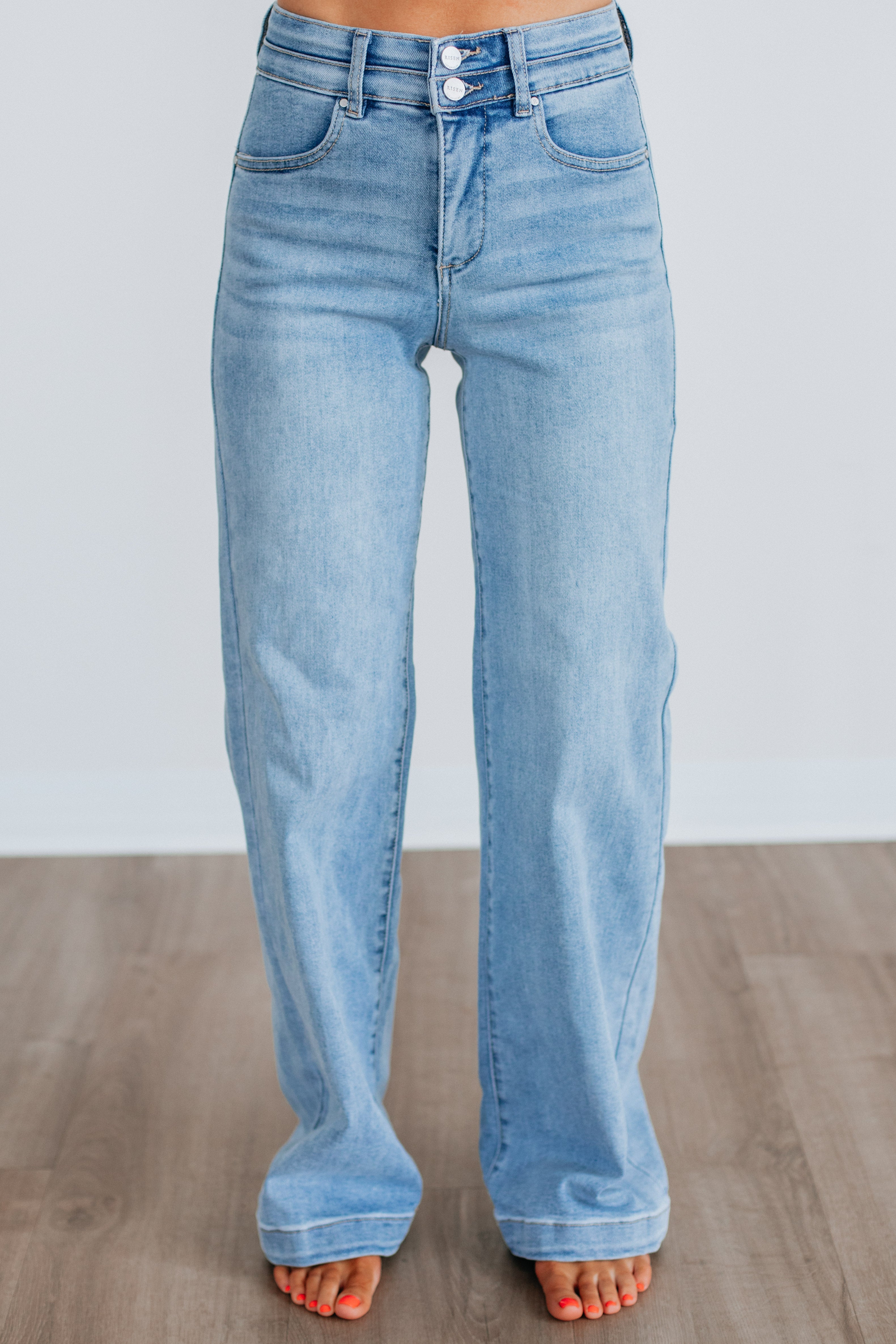 Kamiah Risen Jeans - Light Wash