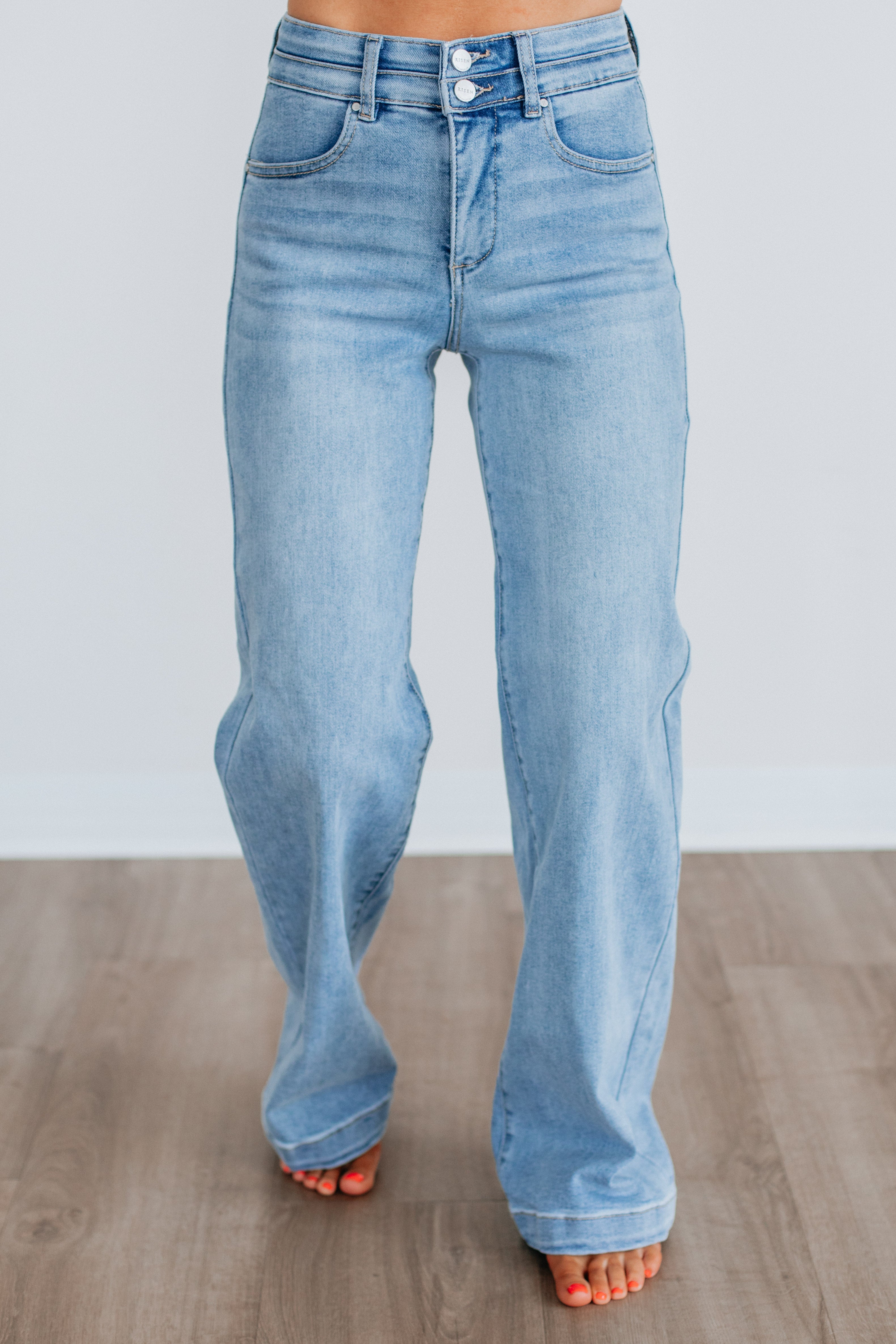 Kamiah Risen Jeans - Light Wash