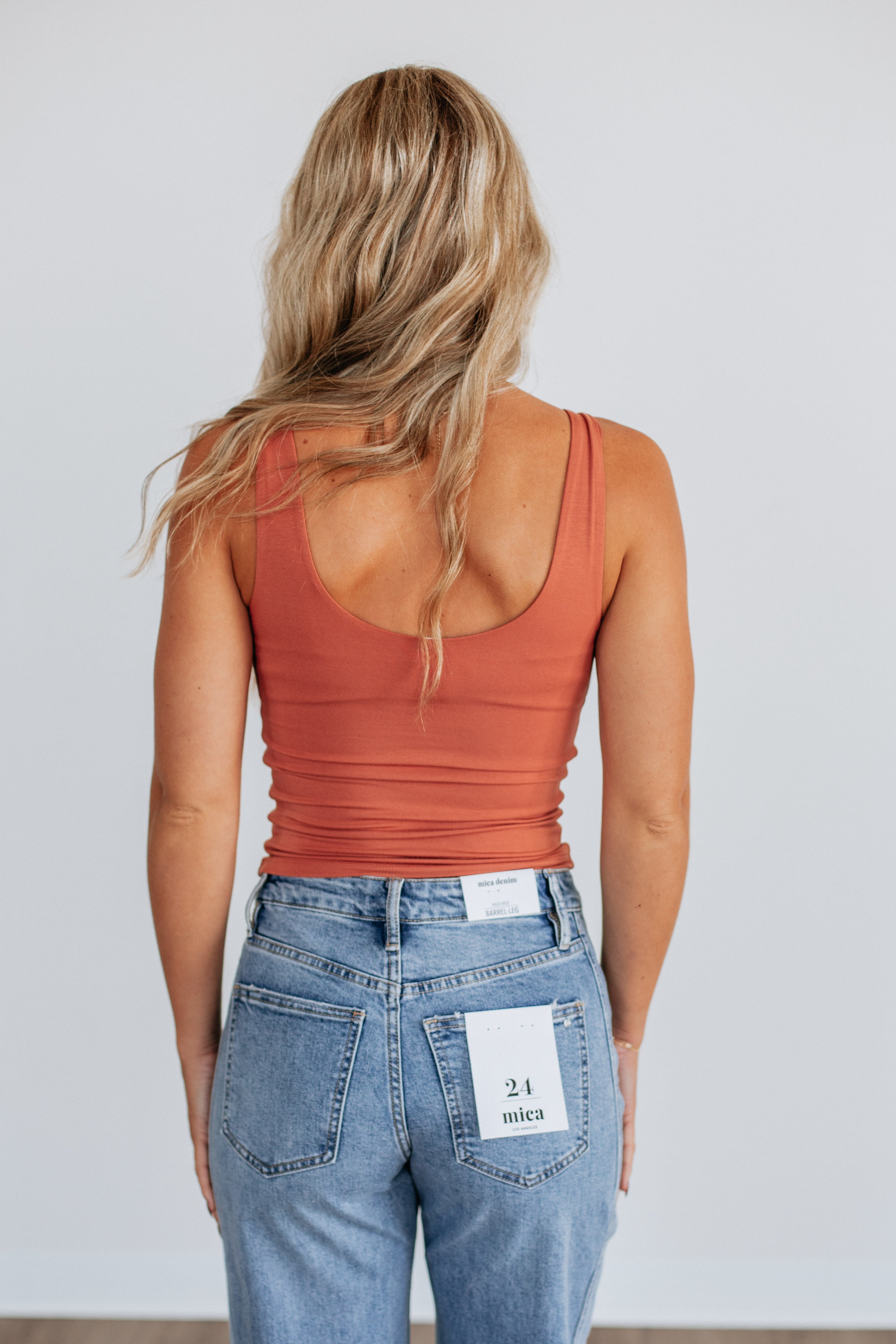 Delta Basic Tank - Terracotta