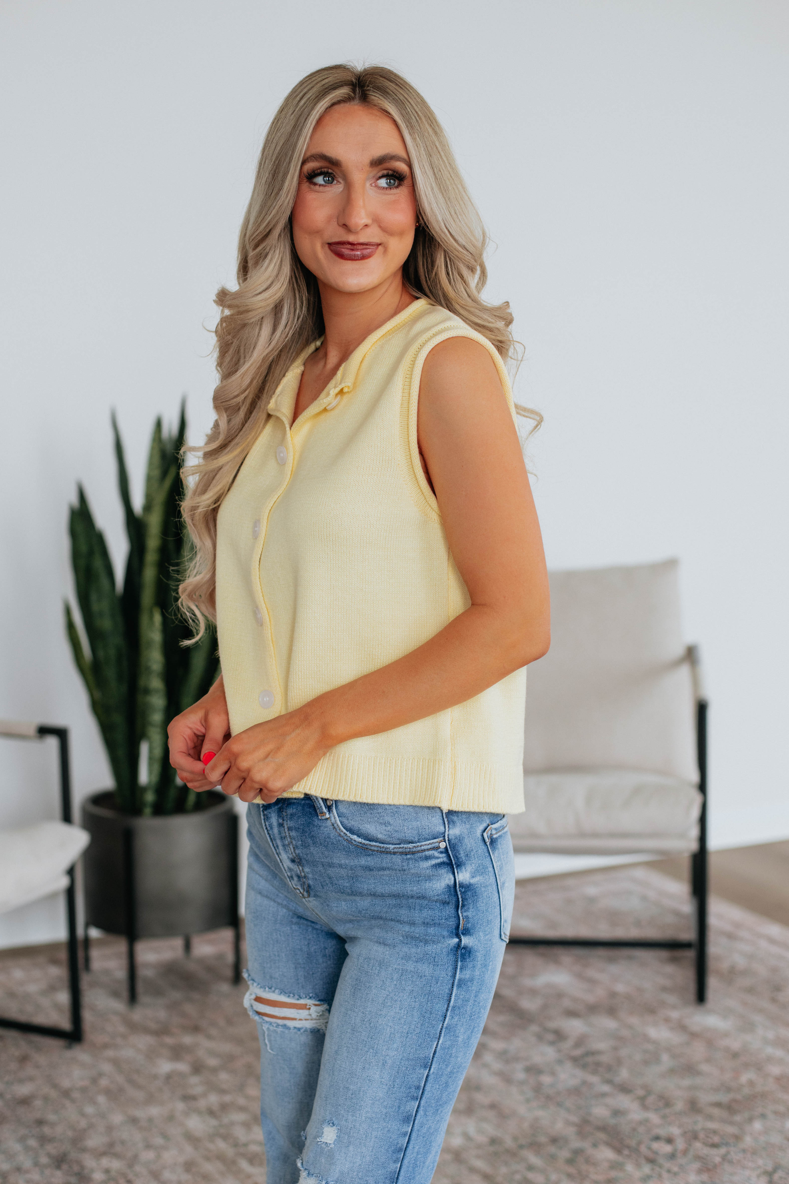 Neena Sweater Vest - Daisy