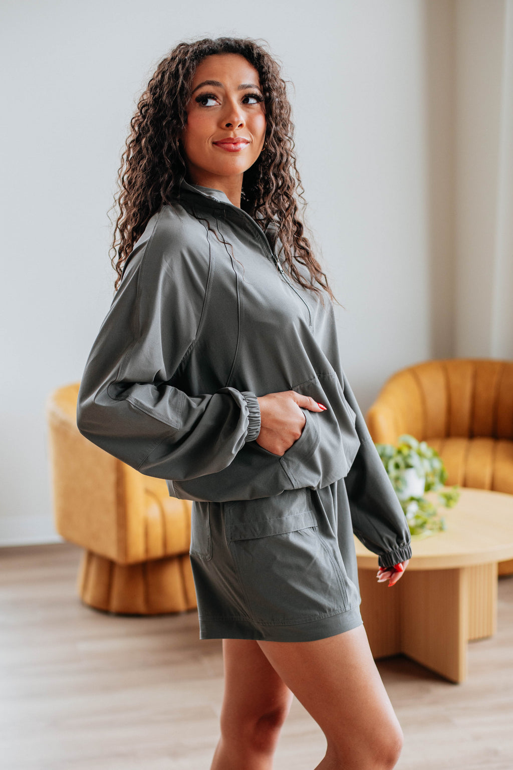 Levo Active Pullover - Pebble