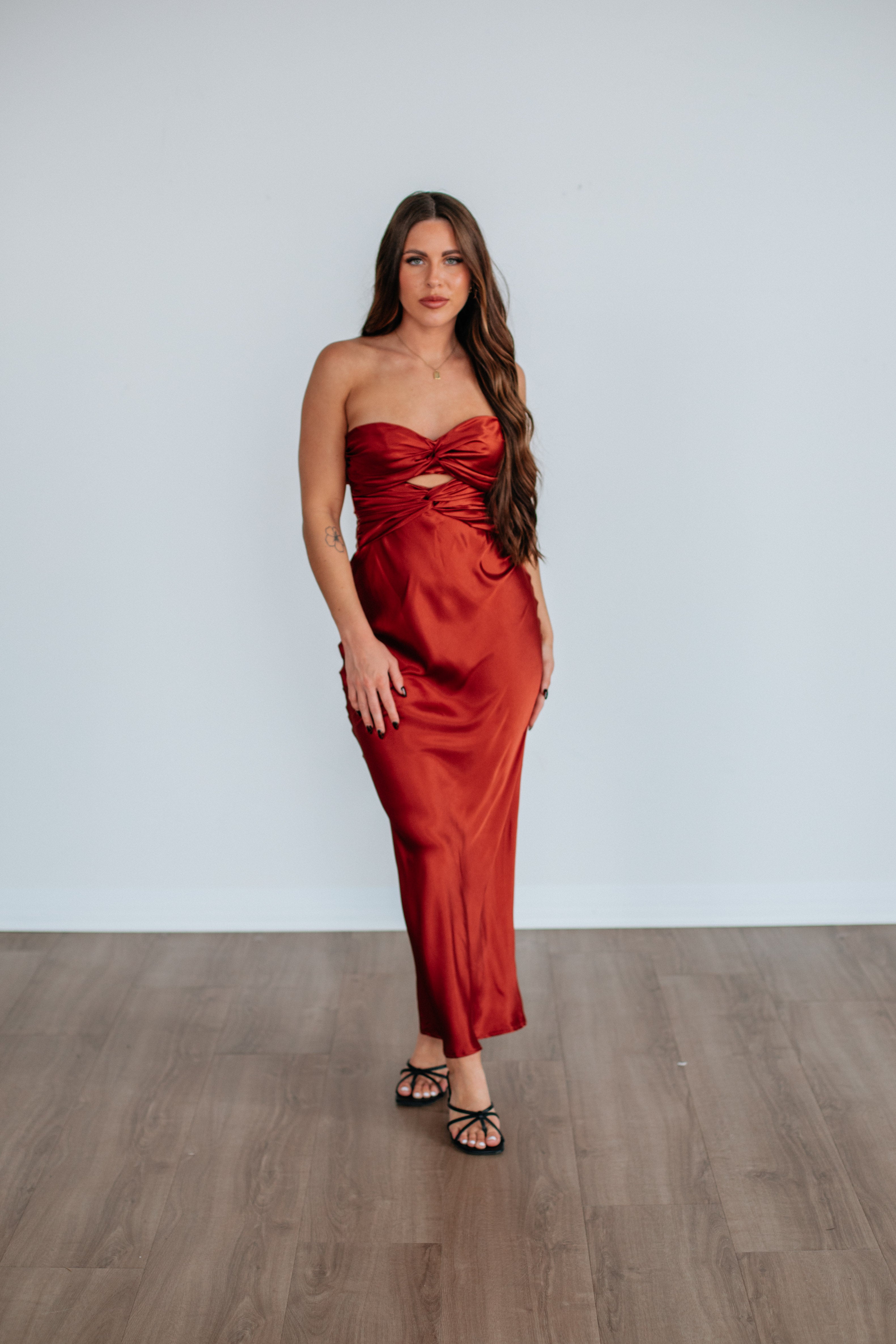 Show Stopper Midi Dress