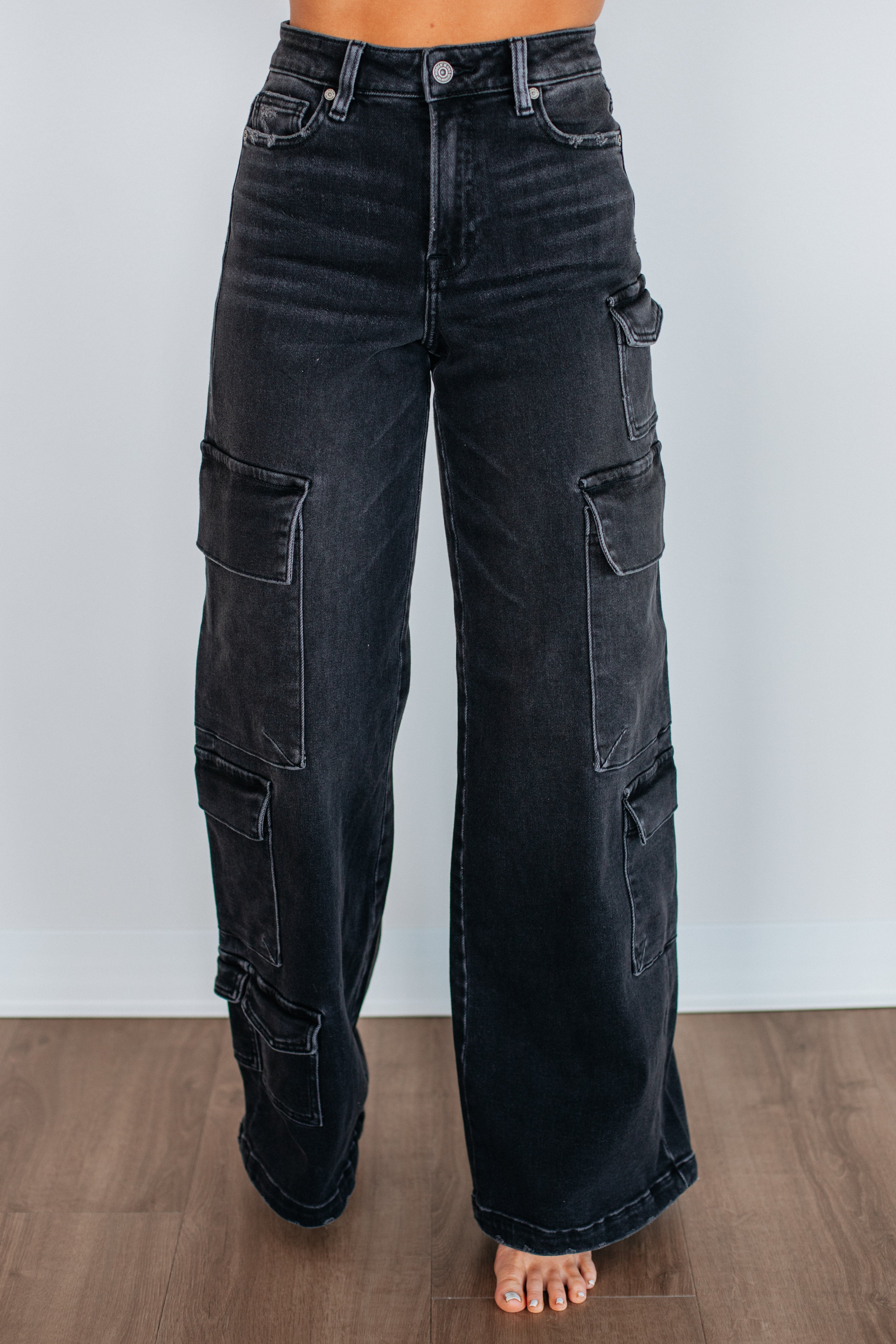 Nori Hidden Cargo Jeans - Vintage Black