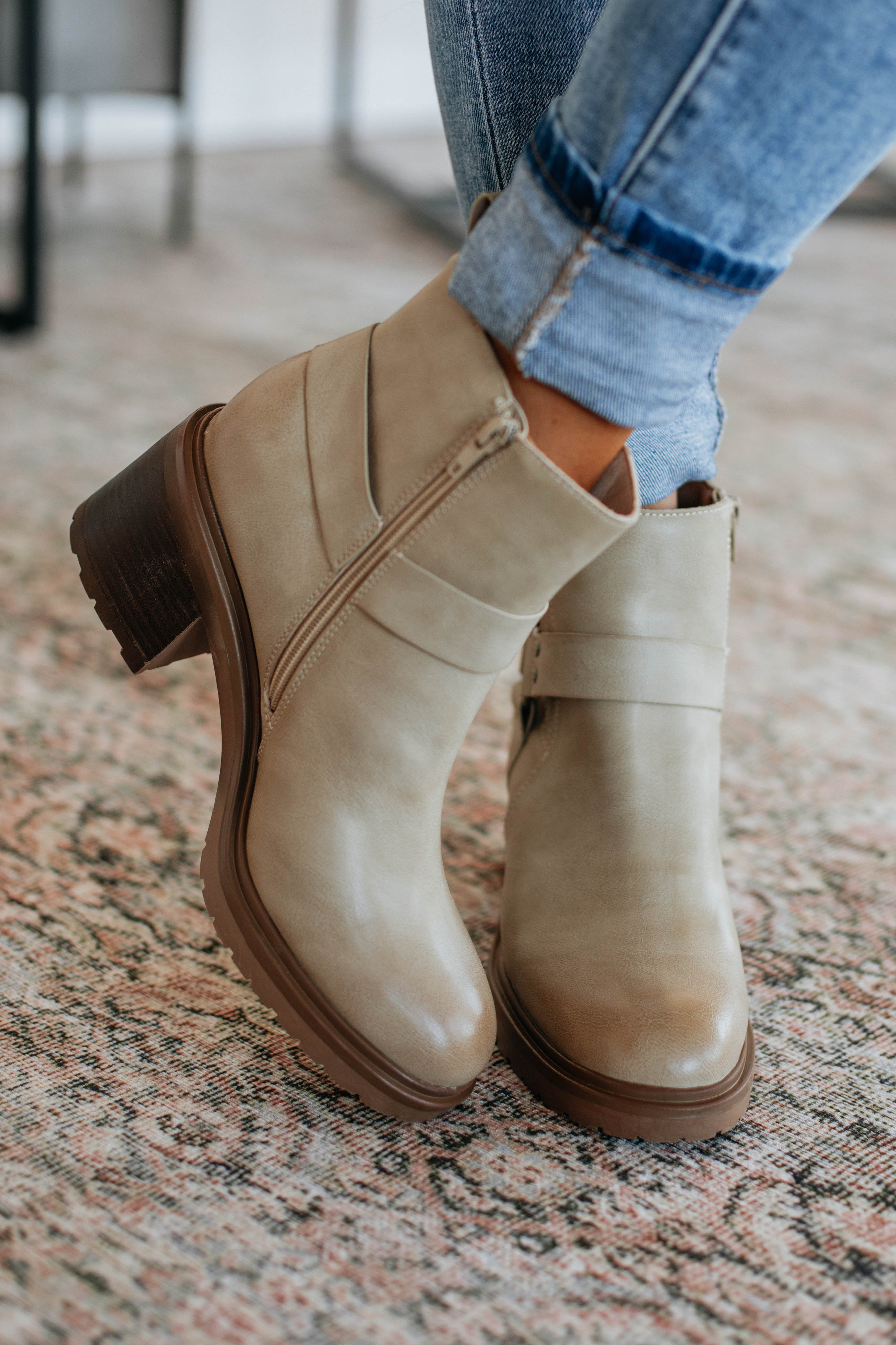 Not So Complicated Boots - Khaki