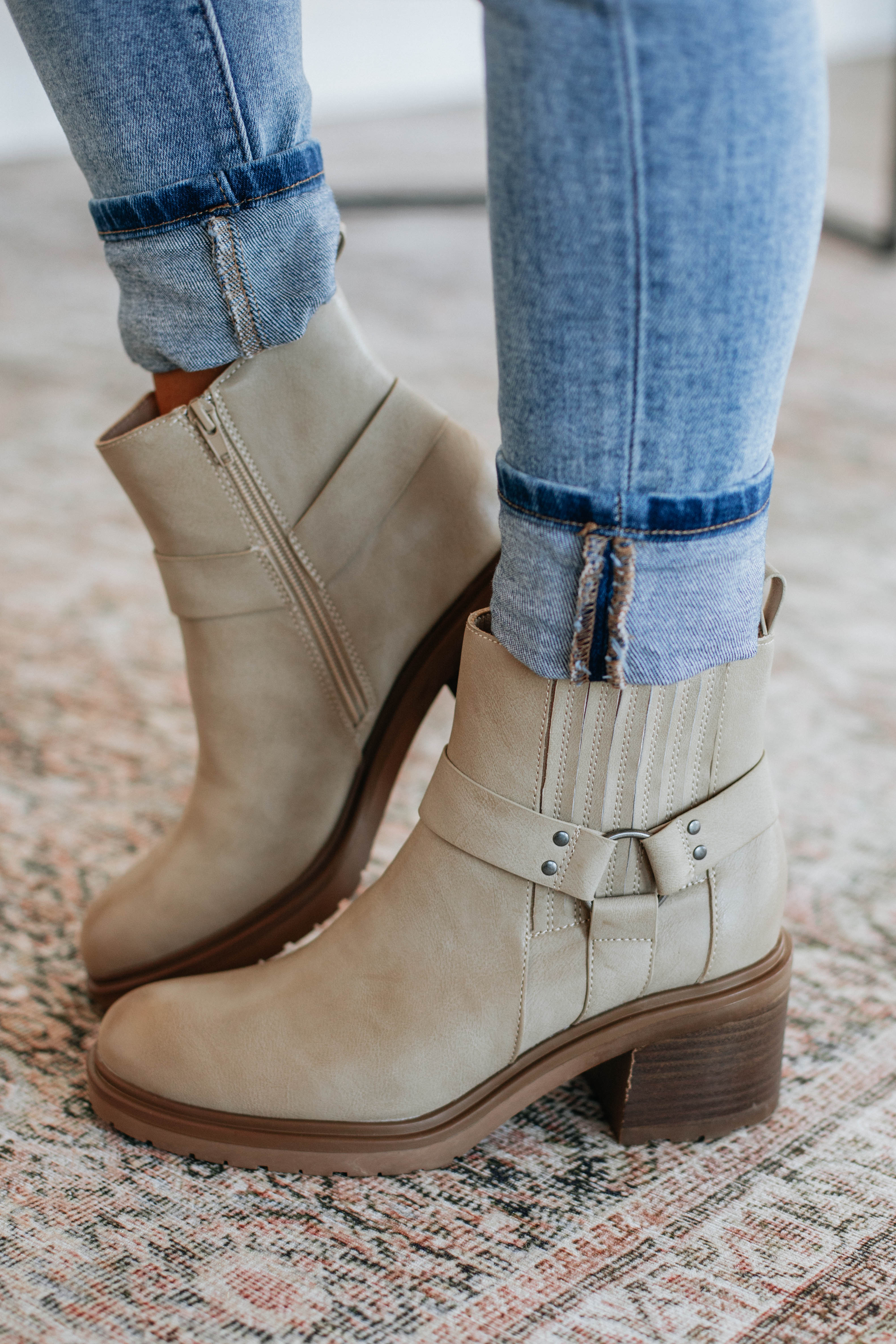 Not So Complicated Boots - Khaki