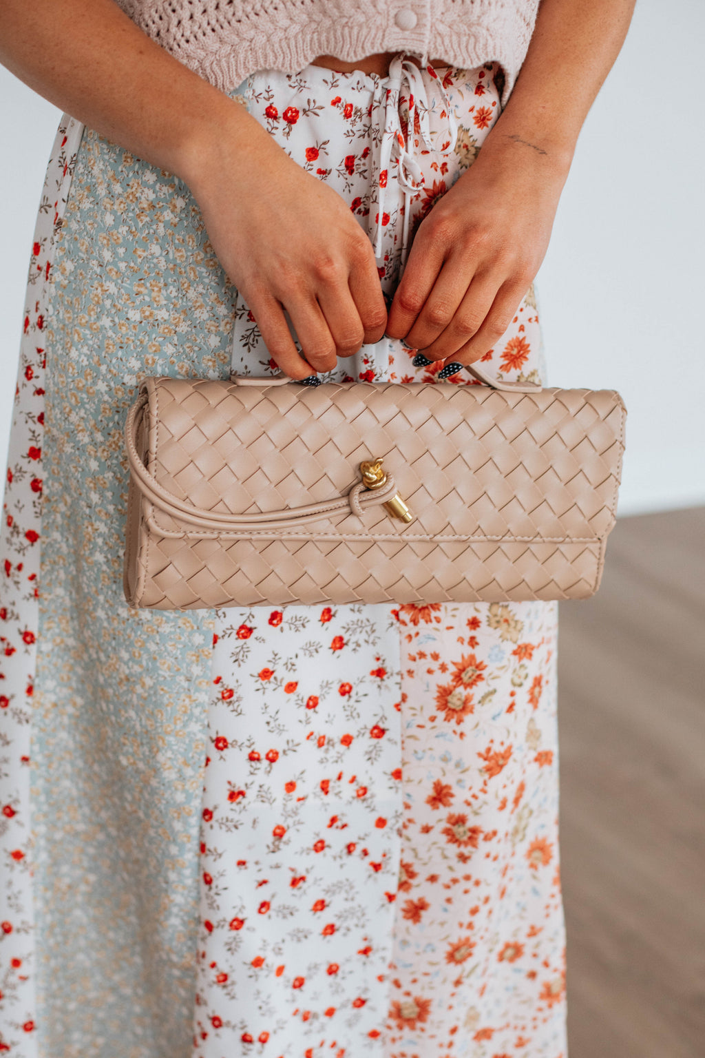 Asha Clutch Crossbody - Nude