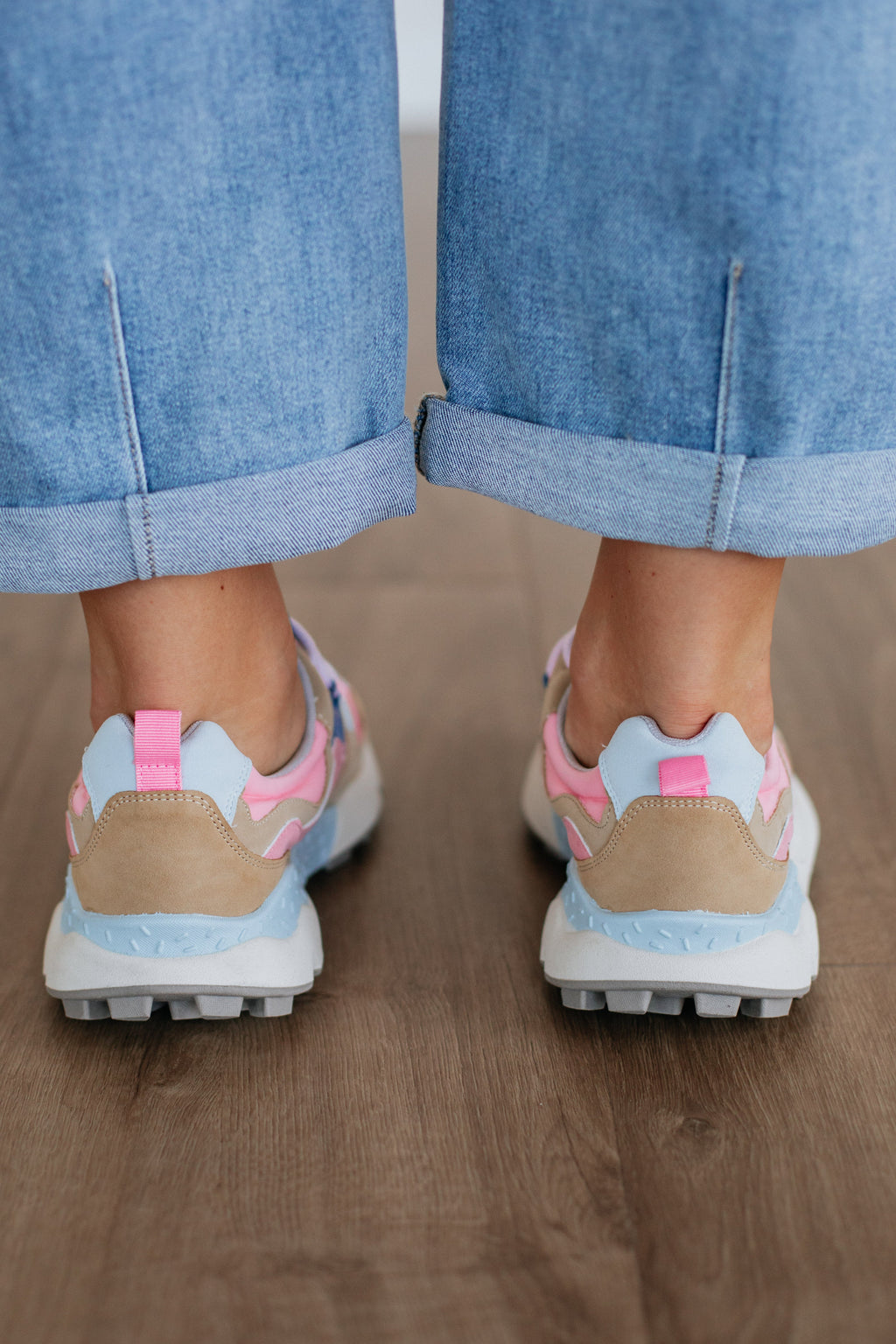 Set The Bar Sneakers