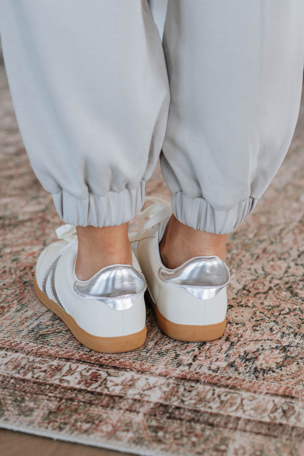 Can't Be Bothered Sneakers - Cream