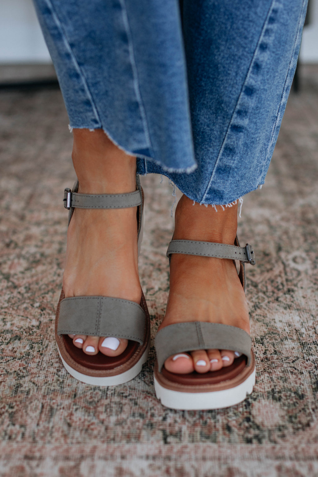 Staying Selective Sandals - Taupe Mix