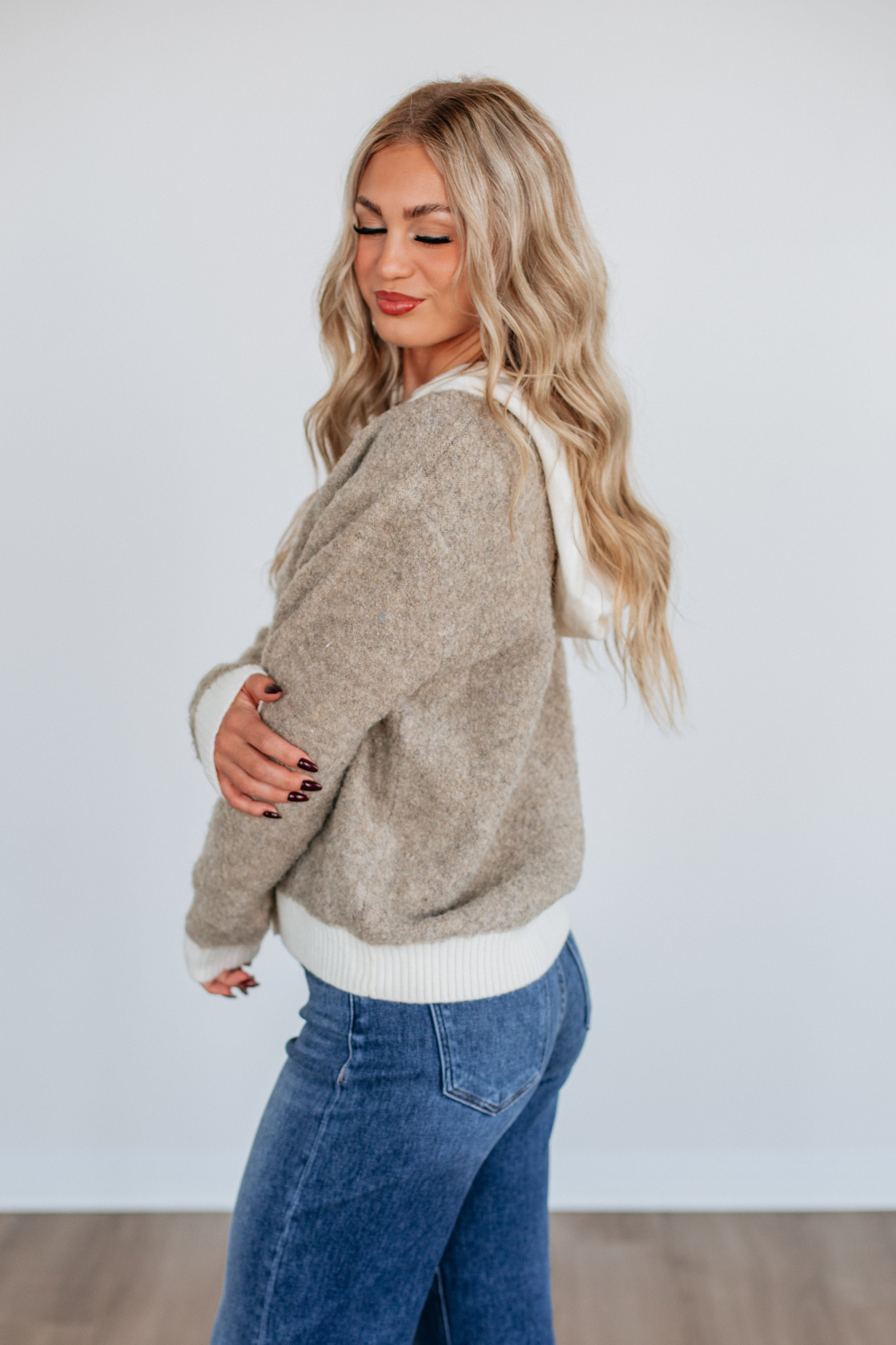 Tailsey Hooded Sweater