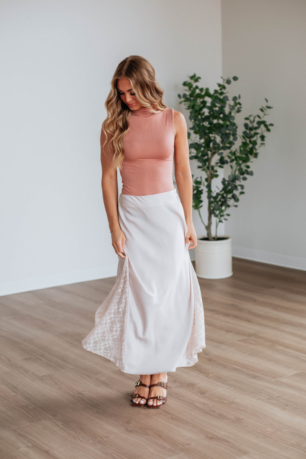 Vivian Lace Skirt - Pearl