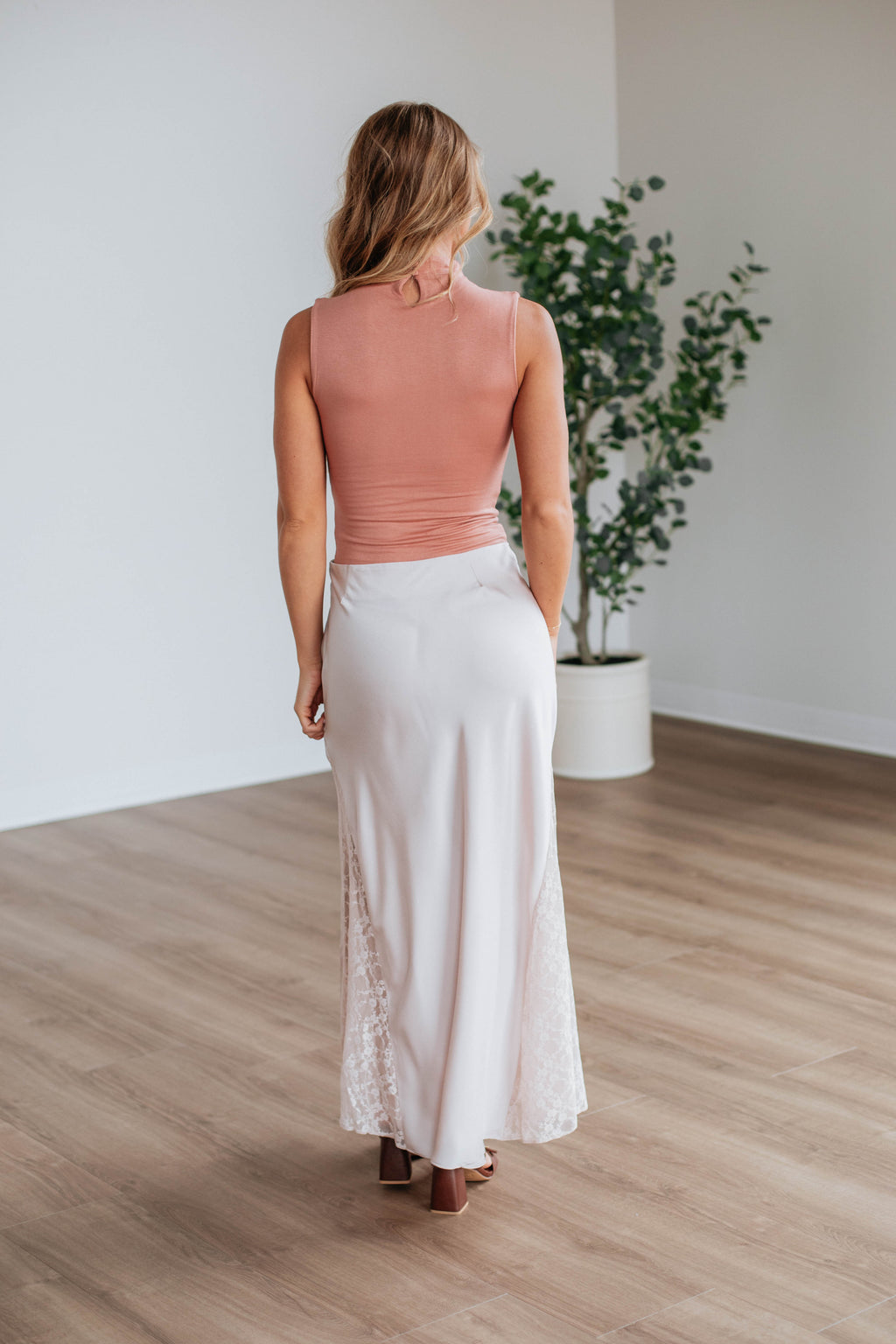 Vivian Lace Skirt - Pearl